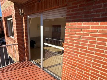 Pis amb balcó en venda a Lo Pagán
