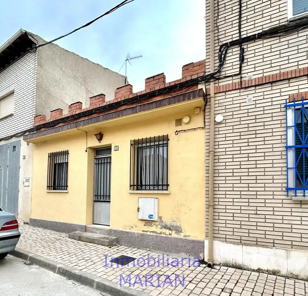 Exterior view of Houses for sale in Adrada de Haza  with Furnished