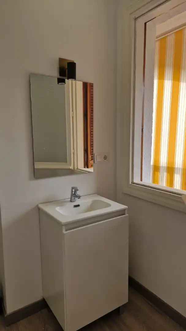 Baño de Piso en venta en Marbella con Aire acondicionado, Terraza y Amueblado