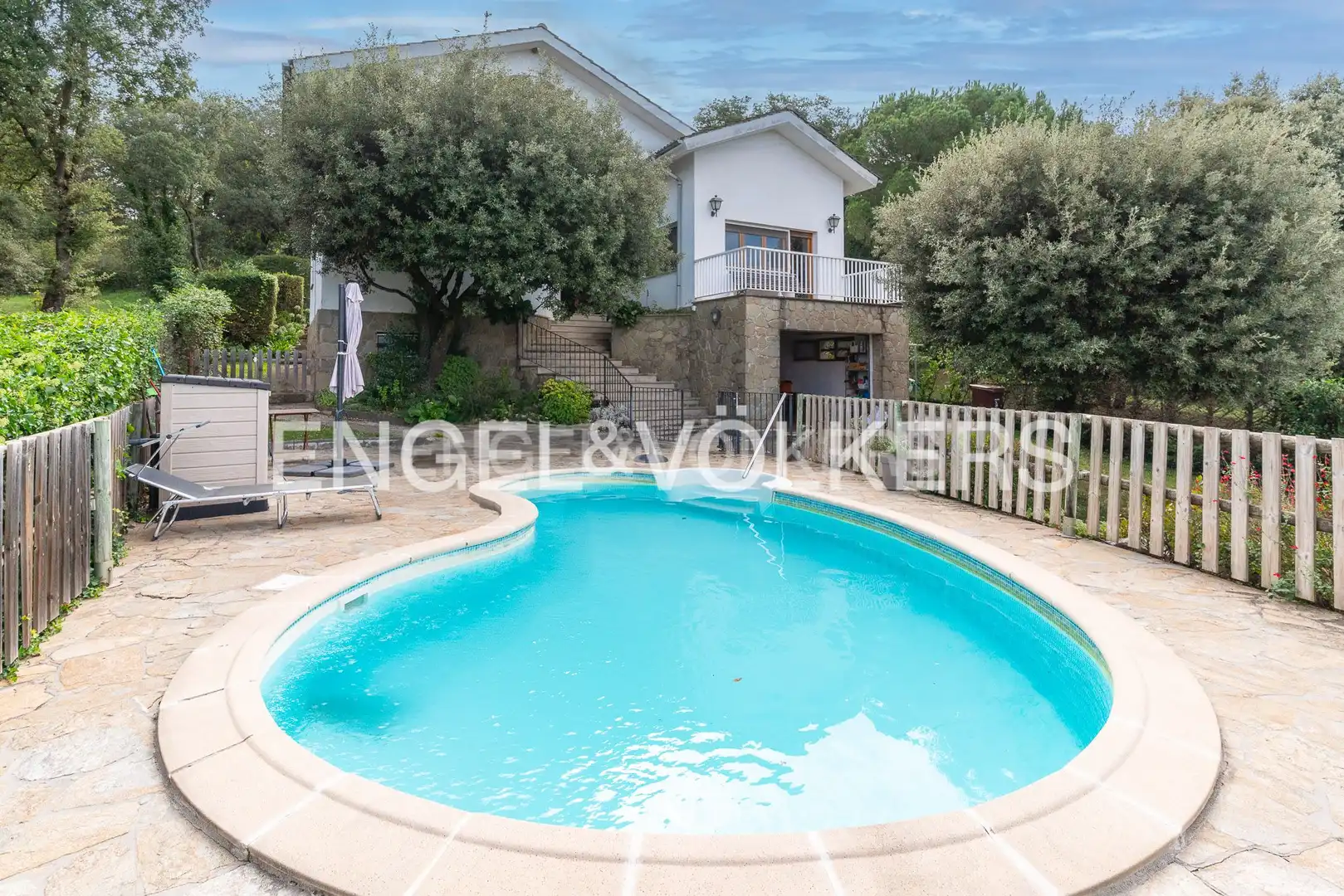 Casa con piscina en venta en L'Esquirol