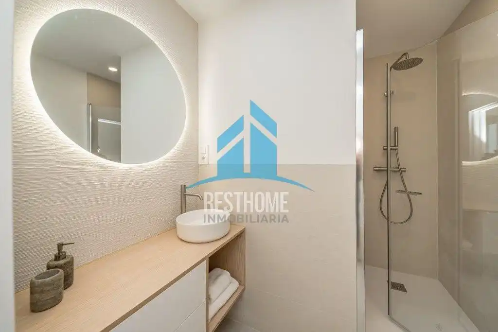 Badezimmer von Wohnungen zum Verkauf in Valencia mit Klimaanlage, Heizung und Balkon