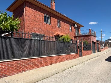 Xalet amb jardí en venda a Calle Sillita de la Reina