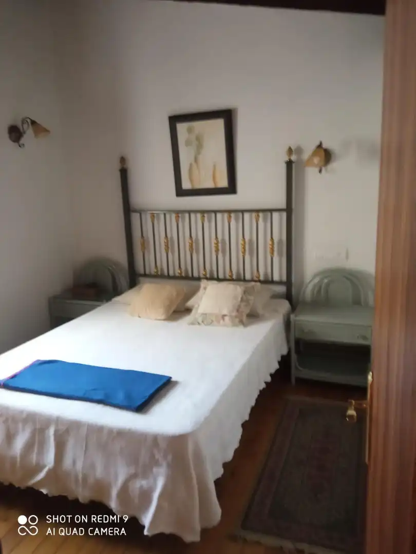 Dormitori de Casa o xalet en venda en Pesaguero amb Calefacció, Terrassa i Moblat