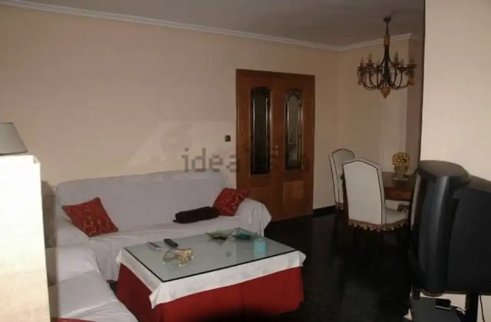 Sala de estar de Casa o chalet en venta en Albacete con Aire acondicionado, Calefacción y Jardín privado
