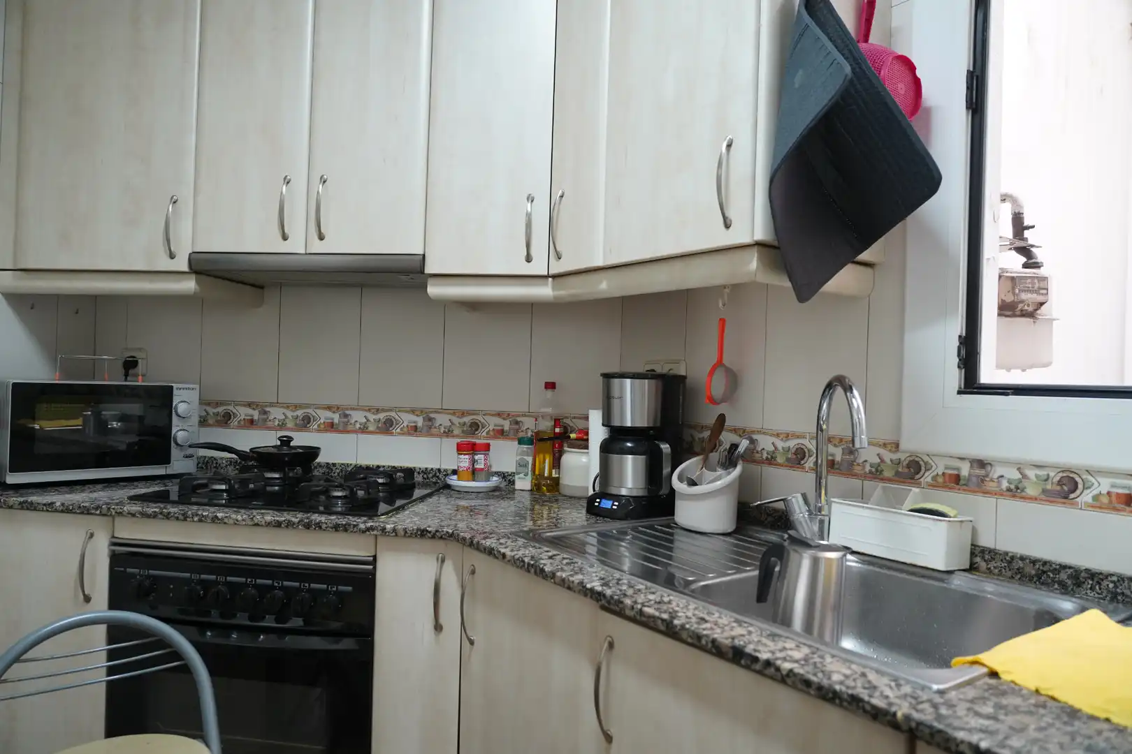 Cocina de Piso en venta en Barcelona con Calefacción y Balcón