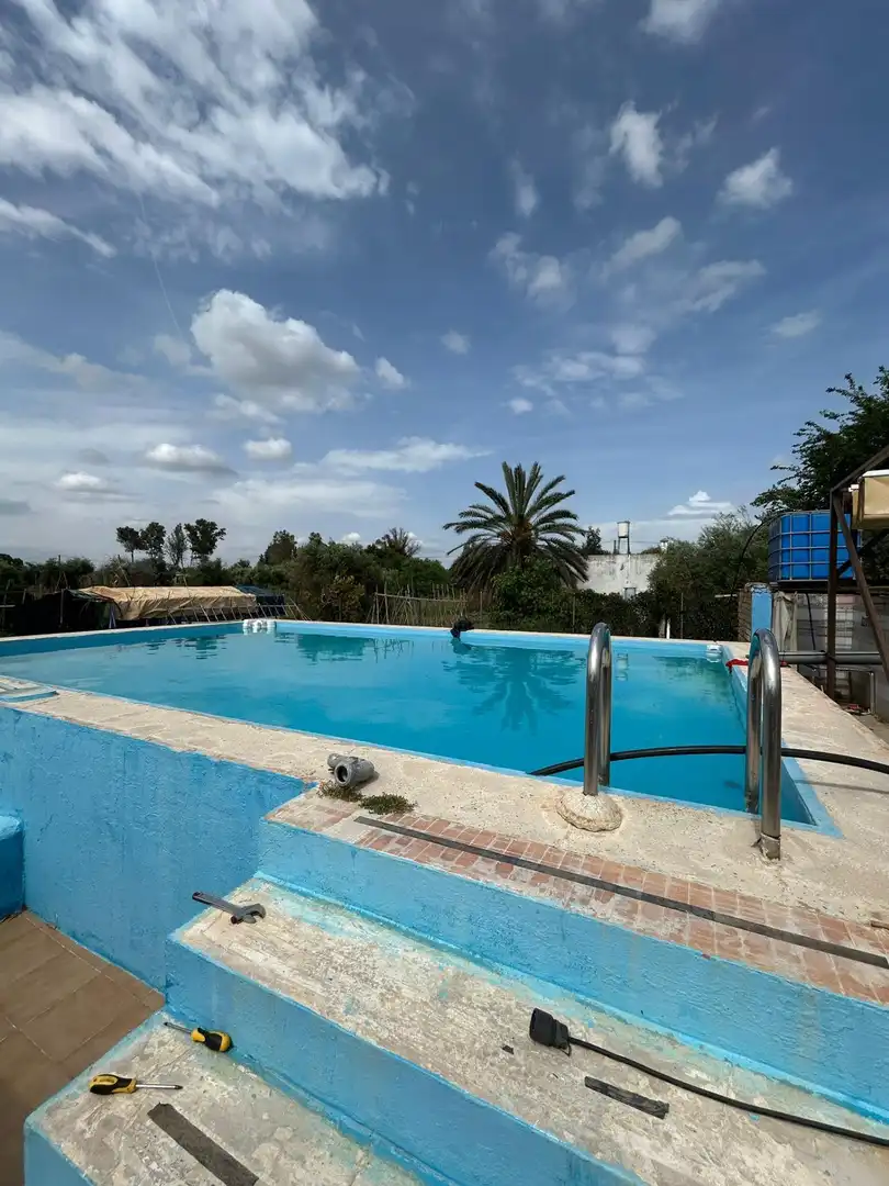 Piscina de Finca rústica en venta en Utrera