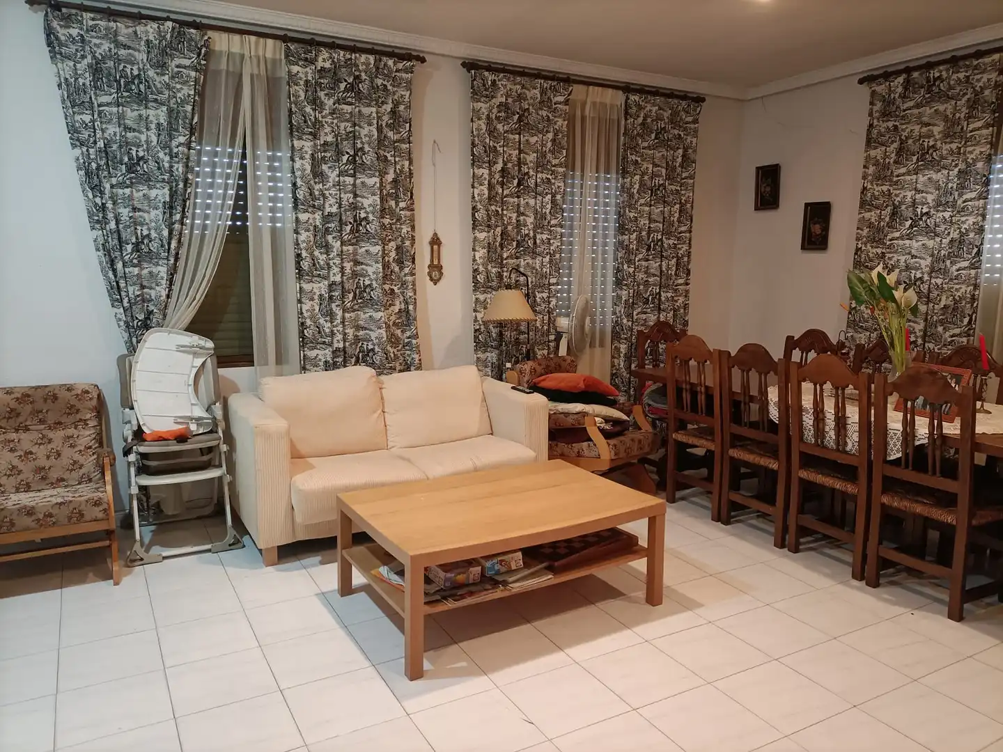 Sala de estar de Casa o chalet en venta en Manzaneque con Aire acondicionado, Calefacción y Amueblado