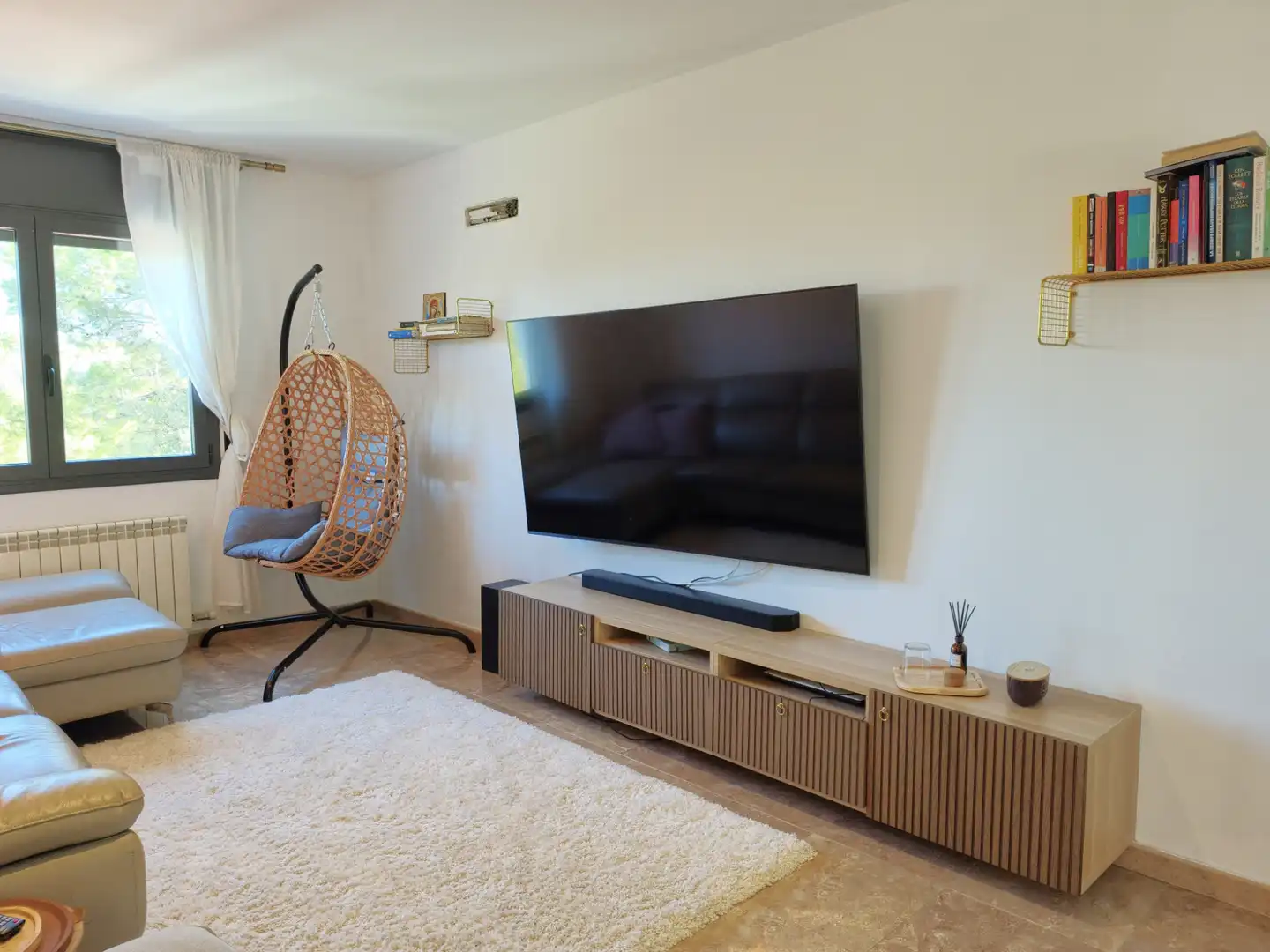 Sala de estar de Casa o chalet en venta en Castellgalí con Aire acondicionado, Calefacción y Jardín privado