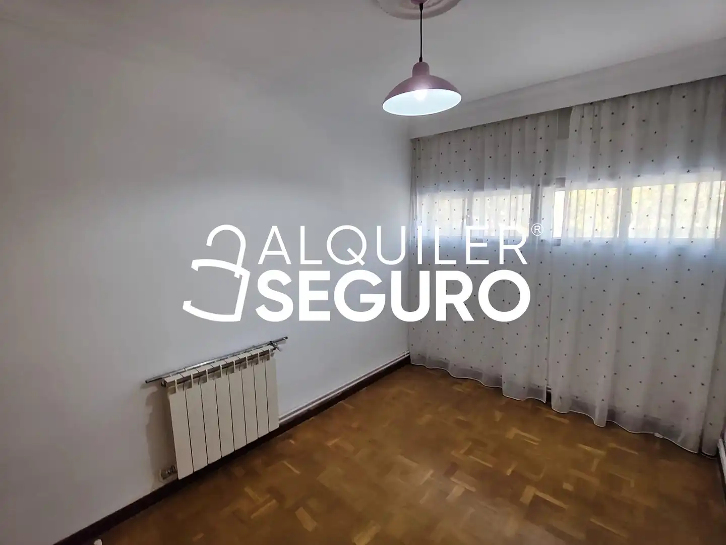 Habitación de Piso de alquiler en Fuencarral - El Pardo