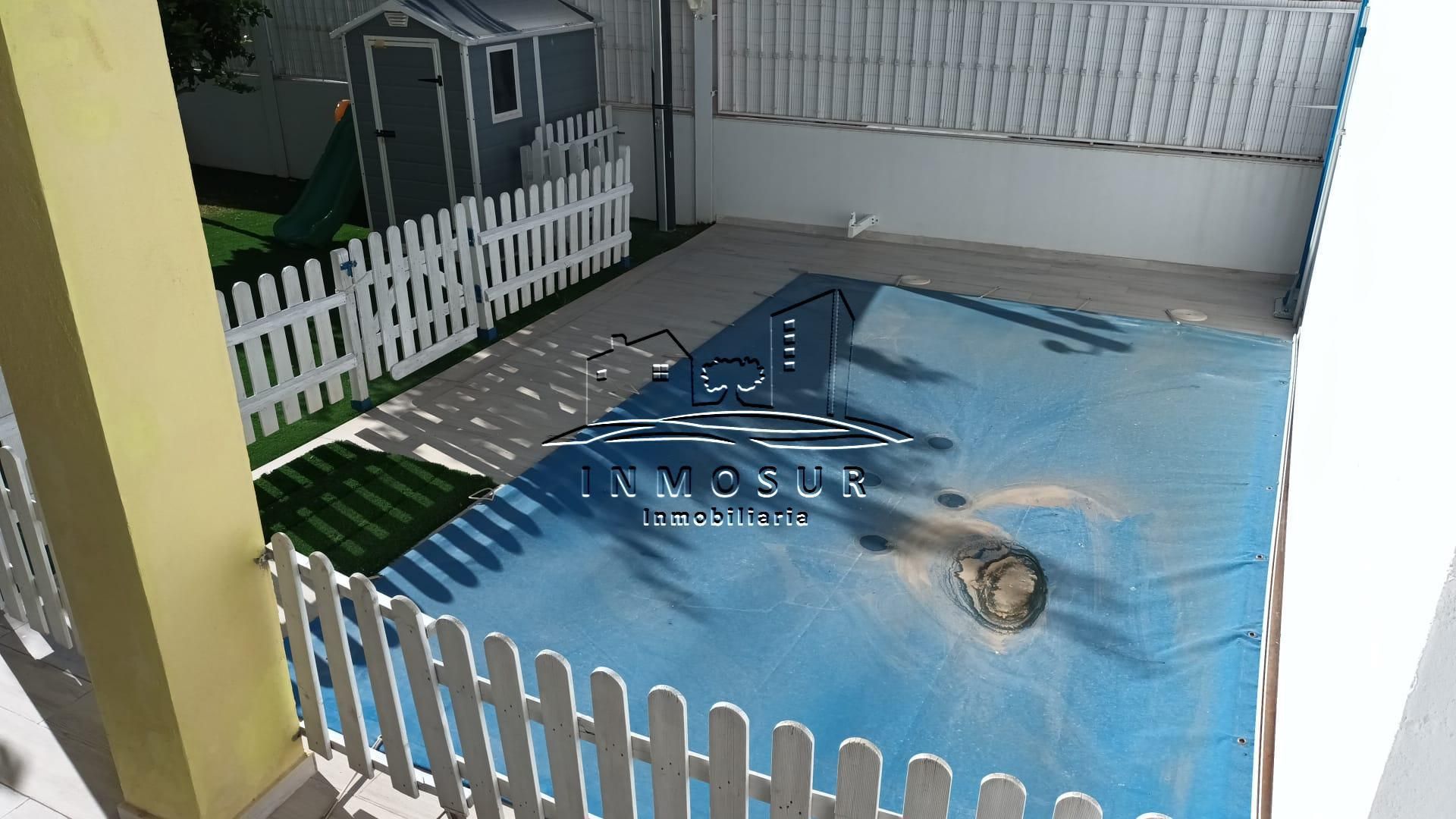 Piscina de Casa o chalet en venta en Priego de Córdoba con Terraza, Trastero y Piscina