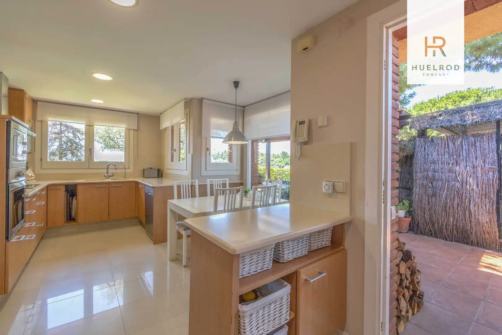 Küche von Haus oder Chalet zum Verkauf in Sant Vicenç de Montalt mit Klimaanlage, Heizung und Privatgarten