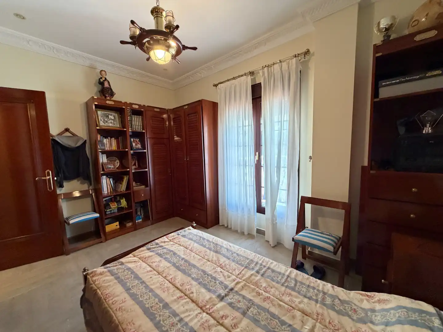 Dormitori de Casa o xalet en venda en Bormujos amb Aire condicionat, Jardí privat i Terrassa