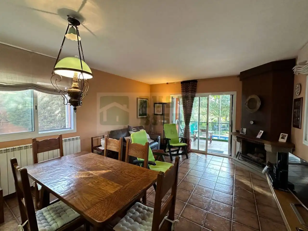 Sala d'estar de Casa o xalet en venda en Ultramort amb Aire condicionat, Calefacció i Jardí privat