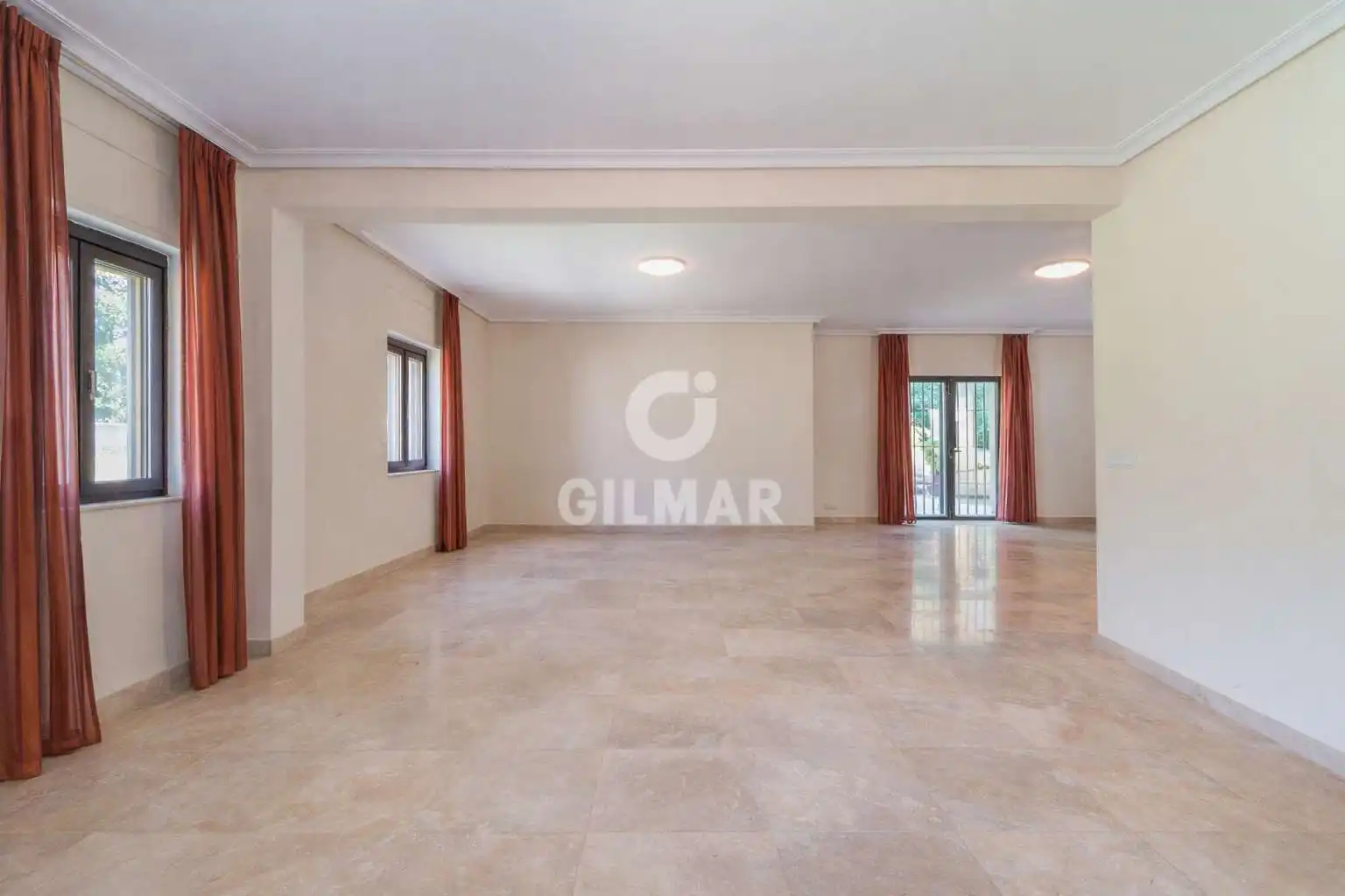 Comedor de Casa o chalet en venta en Pozuelo de Alarcón con Calefacción, Jardín privado y Piscina