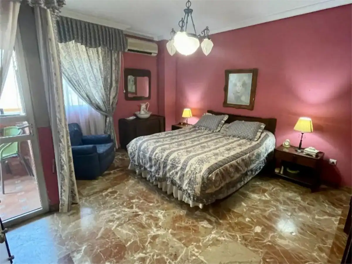 Schlafzimmer von Wohnung zum Verkauf in Dos Hermanas mit Klimaanlage, Terrasse und Möbliert