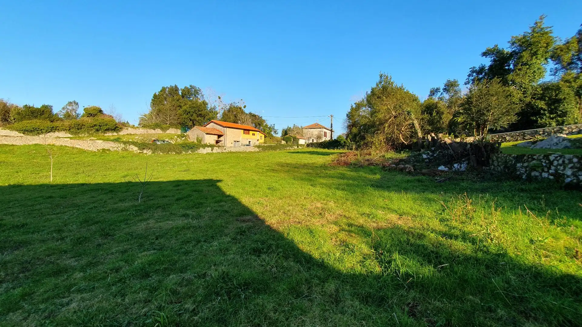 Residencial en venda en Llanes