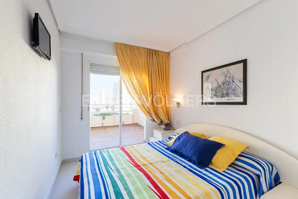 Schlafzimmer von Wohnung zum Verkauf in Valencia mit Heizung, Privatgarten und Terrasse