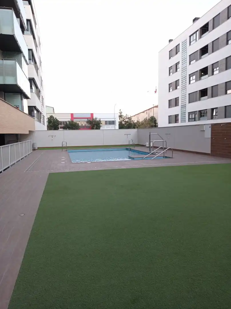 Piscina de Piso de alquiler en Málaga con Terraza, Trastero y Horno