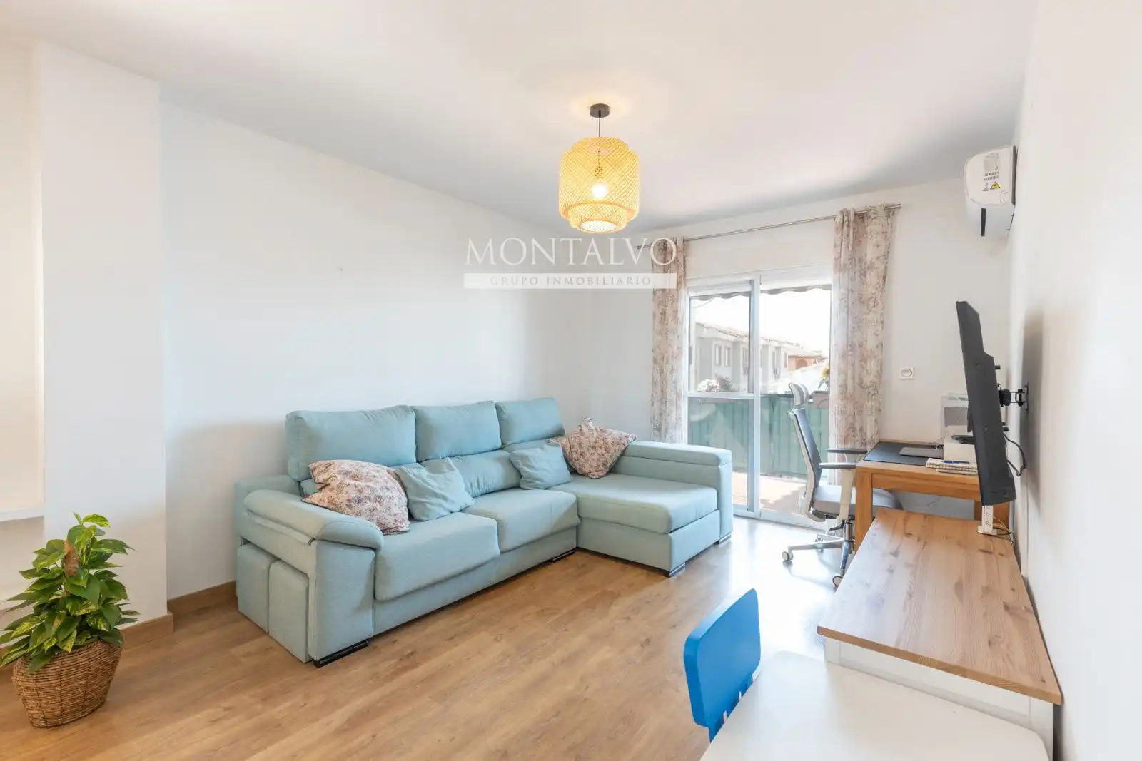 Sala de estar de Piso en venta en Atarfe con Calefacción y Terraza