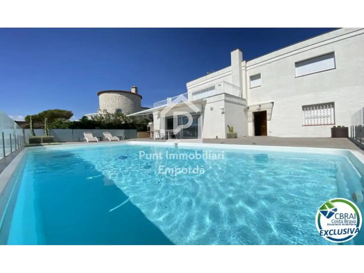 Casa amb piscina en venda a Cap Llarg, imagen 2