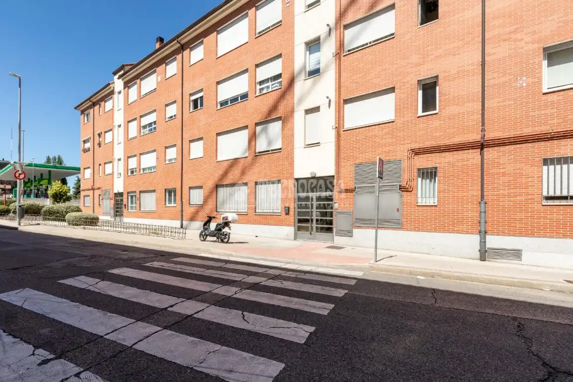 Exterior view of Flat for sale in Las Rozas de Madrid  with Air Conditioner, Heating and Storage room