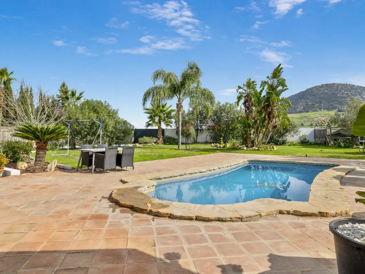 Piscina de Finca rústica en venda en Alhaurín El Grande amb Aire condicionat i Piscina