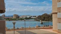 Vista exterior de Apartament en venda en La Manga del Mar Menor amb Aire condicionat, Calefacció i Terrassa
