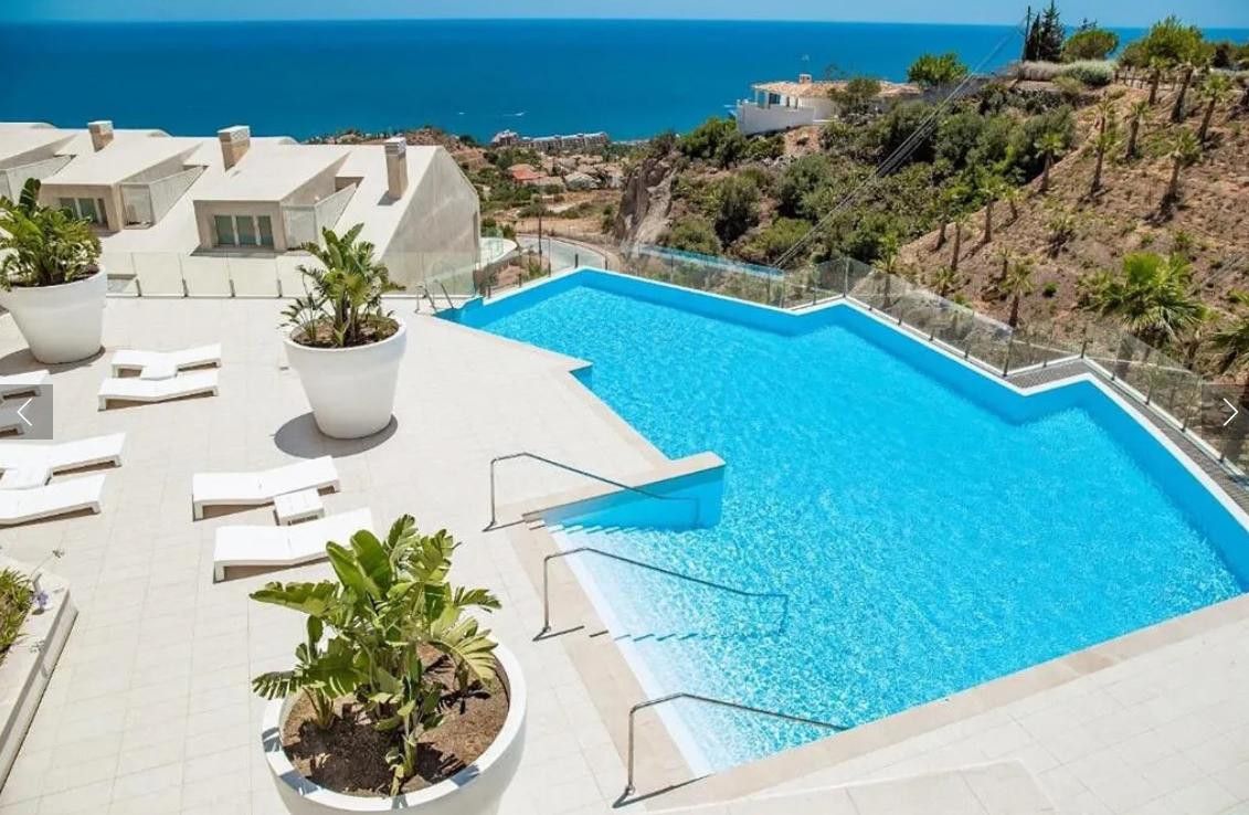Piscina de Pis en venda en Benalmádena amb Aire condicionat, Calefacció i Internet
