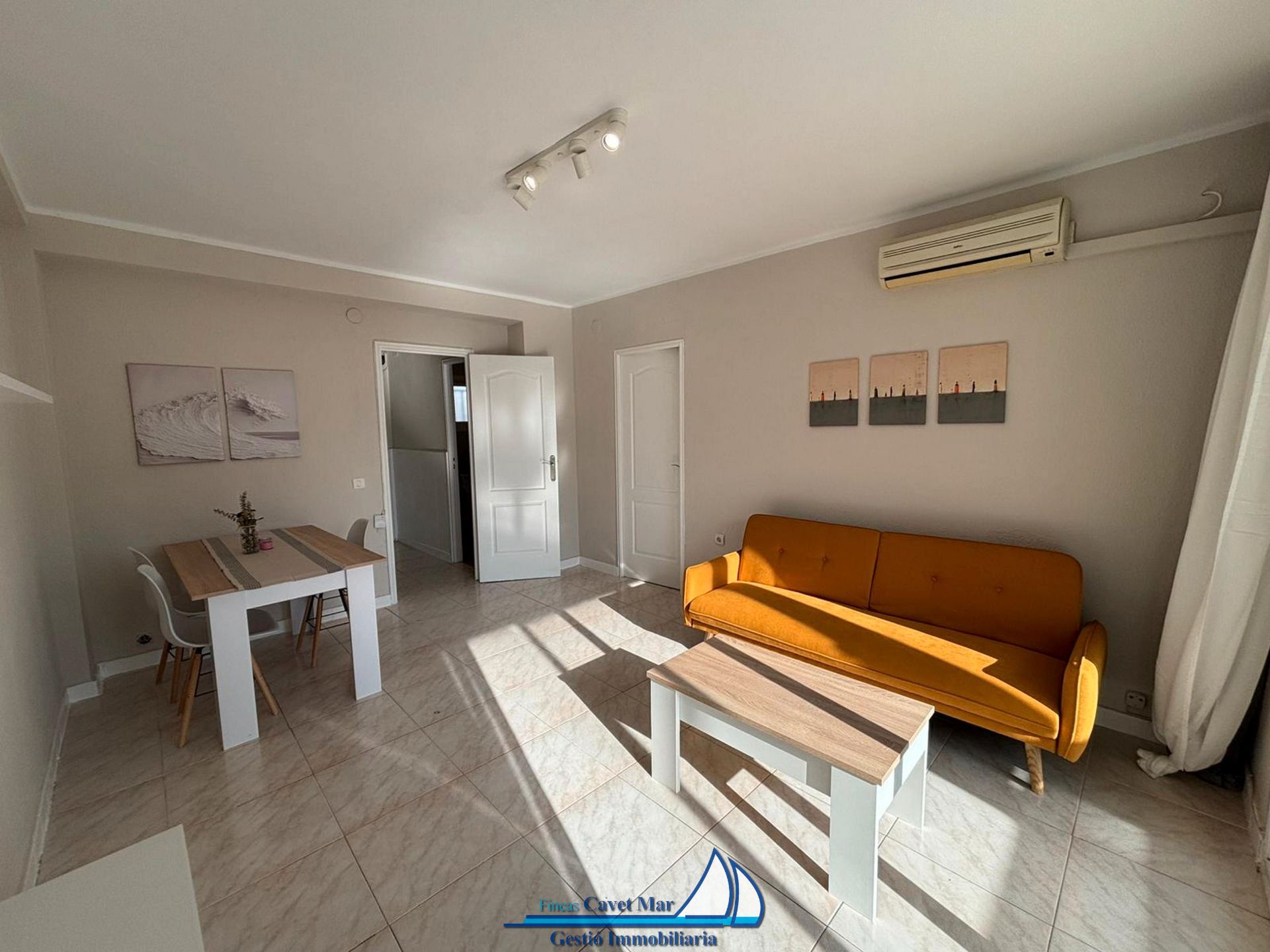 Living room of Planta baja for sale in Mont-roig del Camp  with Air Conditioner, Heating and Terrace