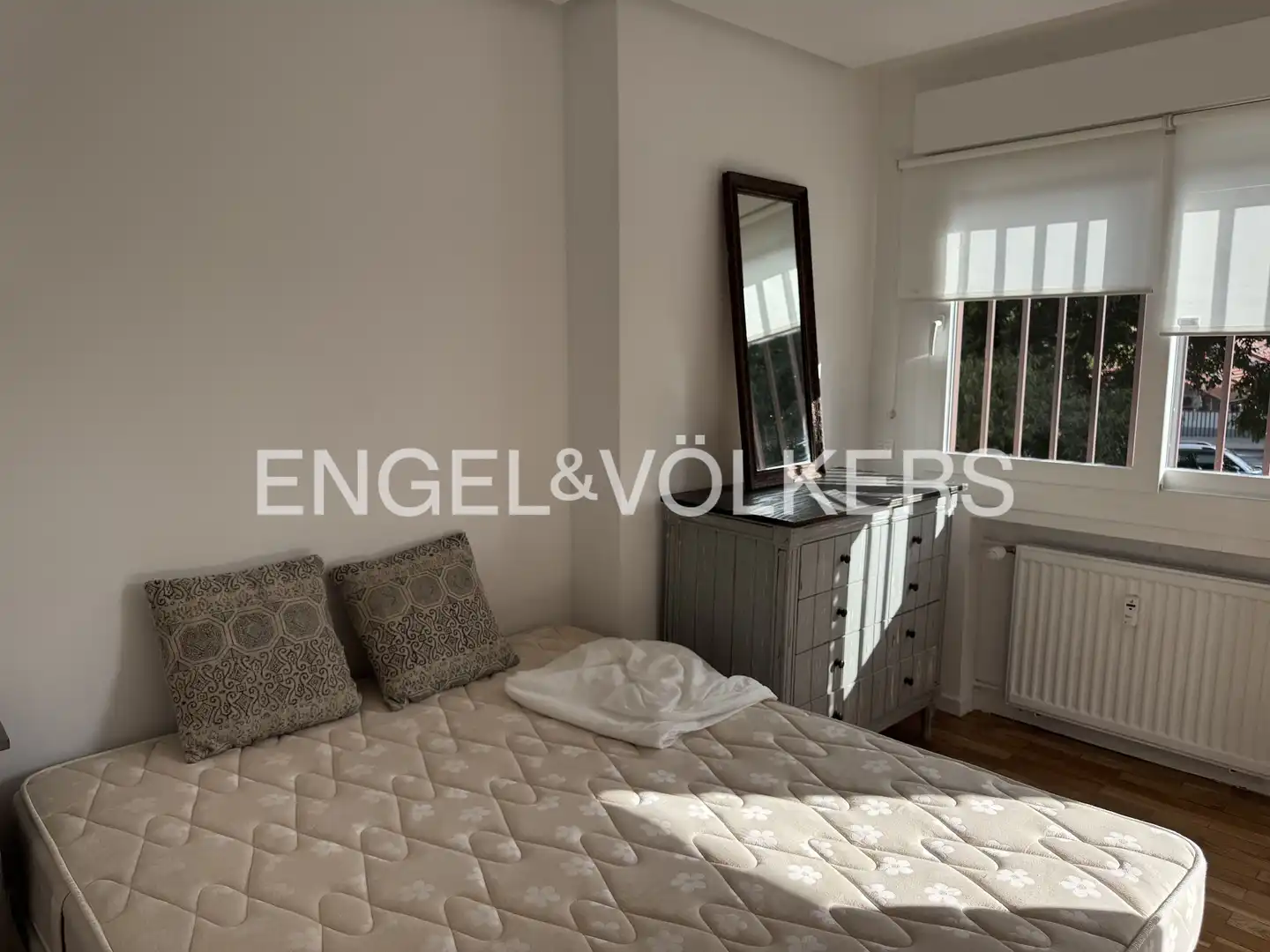 Bedroom of Flat for rent in Chamartín