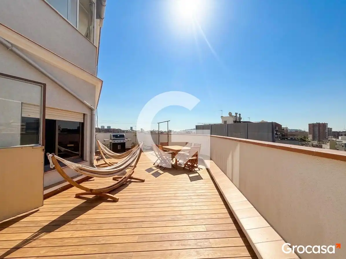 Terrace of Flat for sale in Barcelona  with Private garden, Terrace and Oven