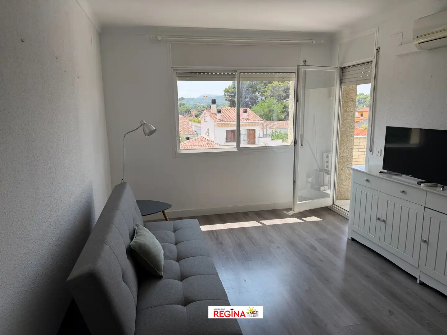 Appartement compact avec terrasse à vendre à Avinguda Riells, imagen 2