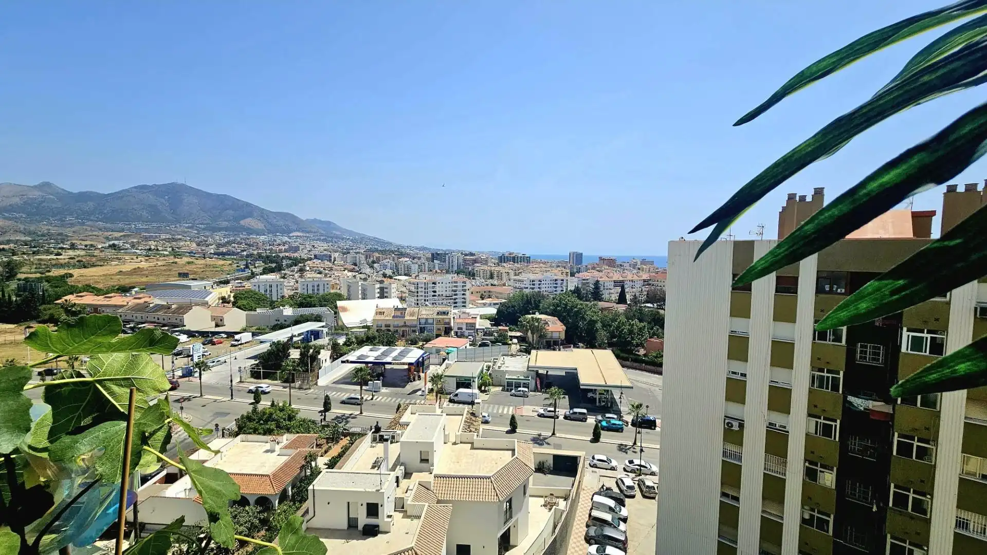 Vista exterior de Piso en venta en Fuengirola con Terraza y Balcón