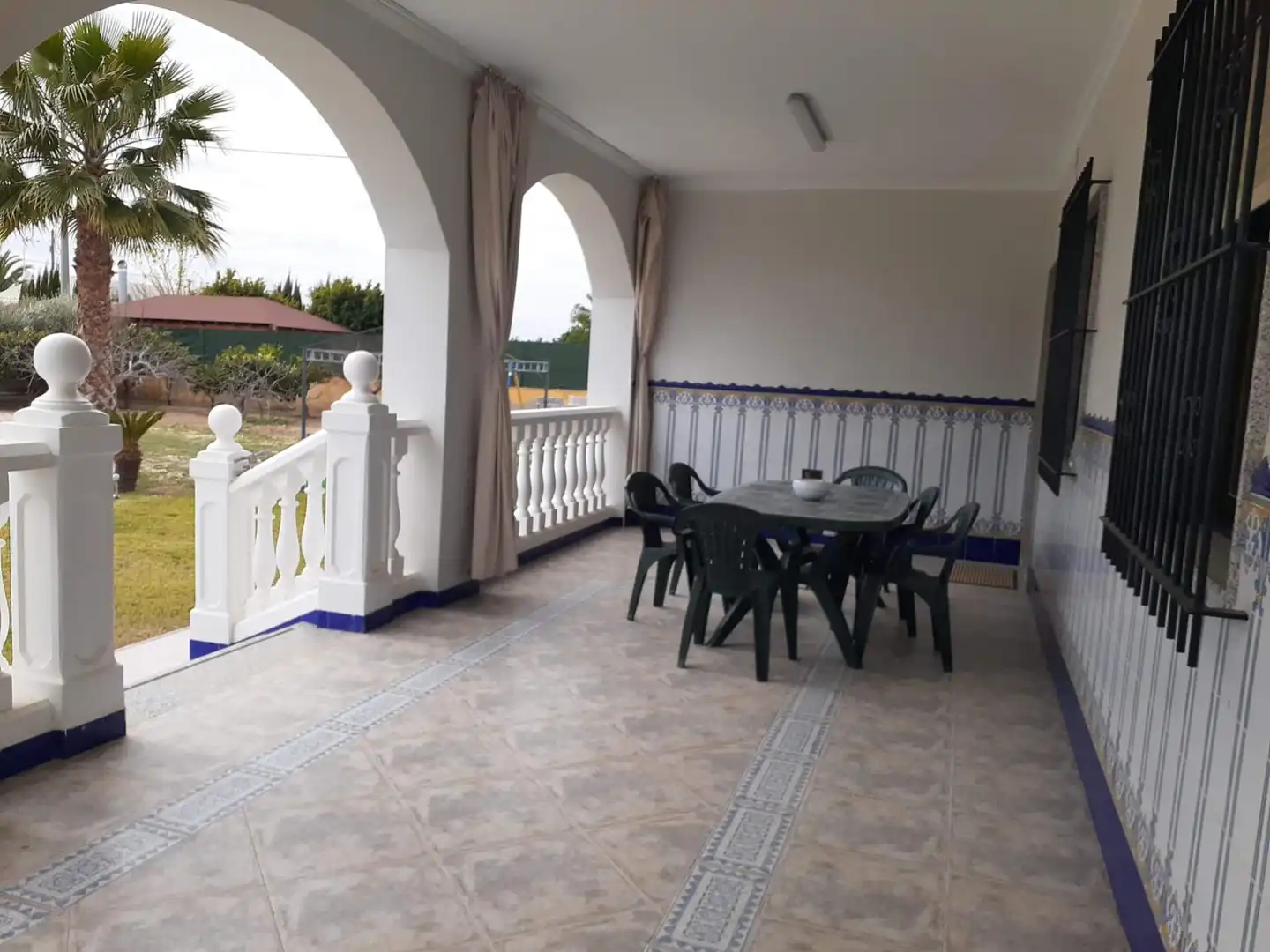 Terrassa de Casa o xalet en venda en Elche / Elx amb Aire condicionat, Jardí privat i Piscina