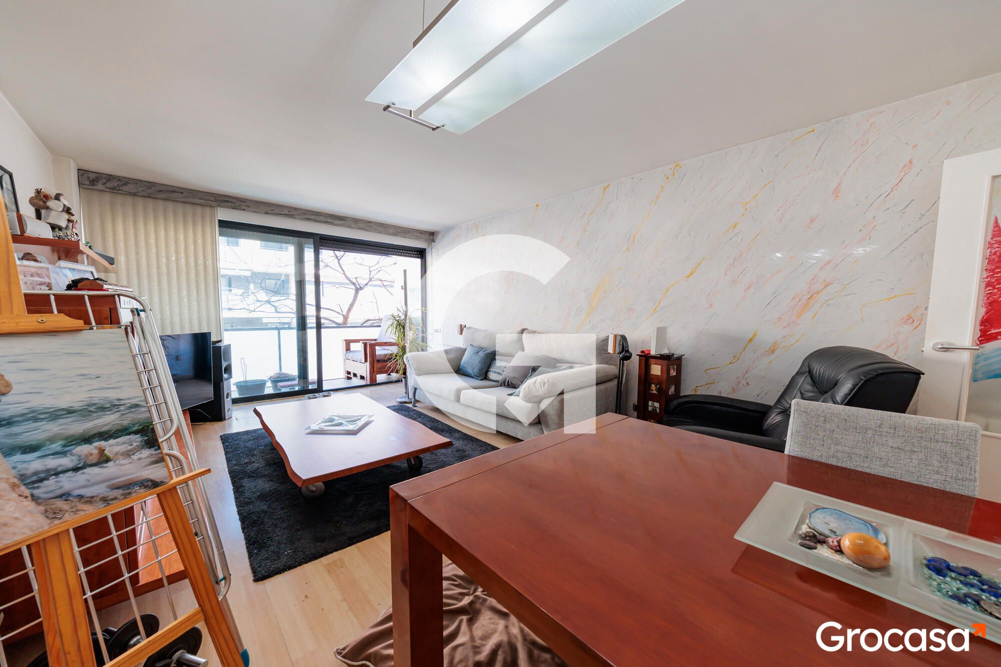 Sala de estar de Piso en venta en Terrassa con Calefacción, Trastero y Piscina