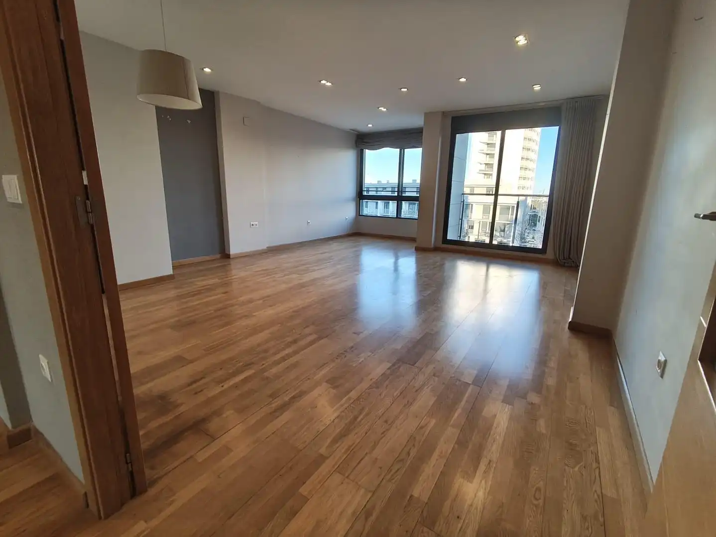 Sala d'estar de Pis en venda en Torrent amb Aire condicionat, Parquet i Traster