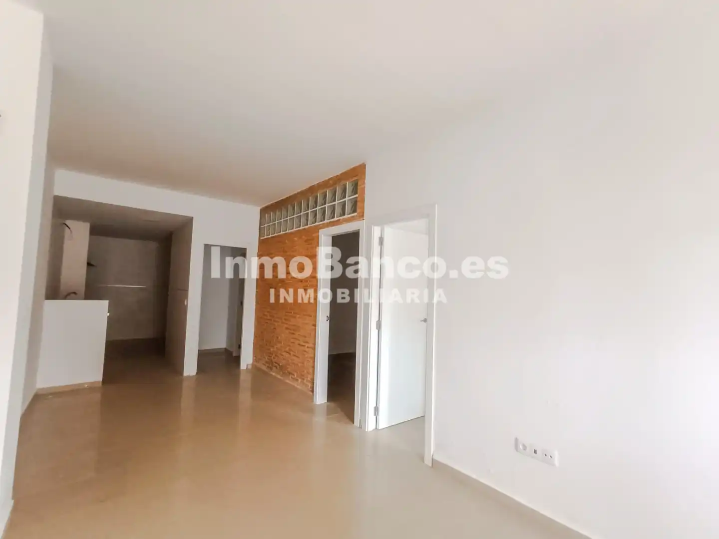 Piso en venta en Avinguda Concórdia" 25 d'Abril, imagen 2