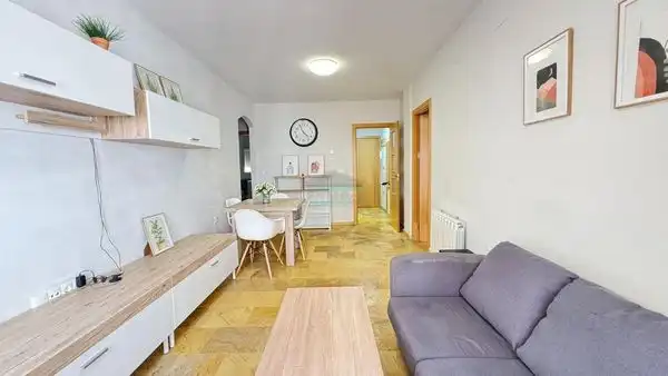 Living room of Flat for rent in Armilla  with Air Conditioner, Furnished and Oven