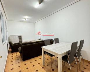 Sala d'estar de Pis de lloguer en Segovia Capital amb Calefacció, Terrassa i Moblat