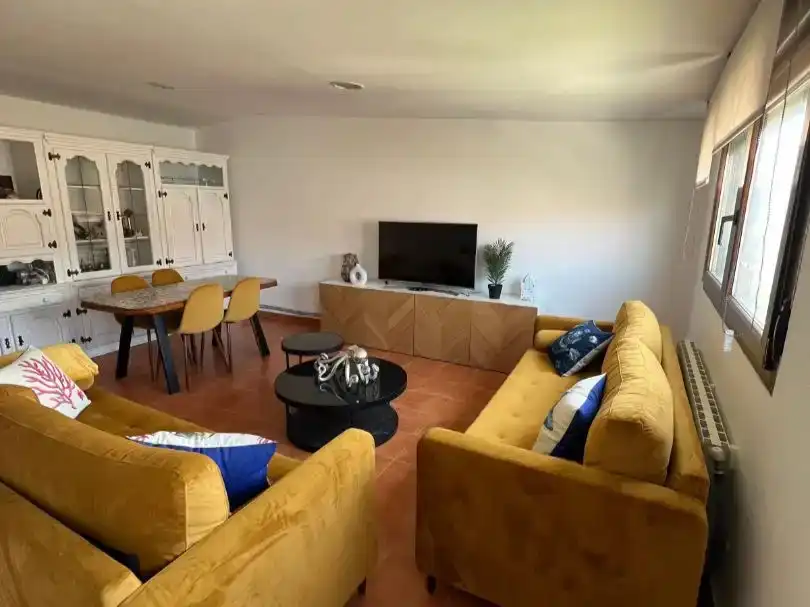 Sala d'estar de Casa adosada en venda en A Guarda  