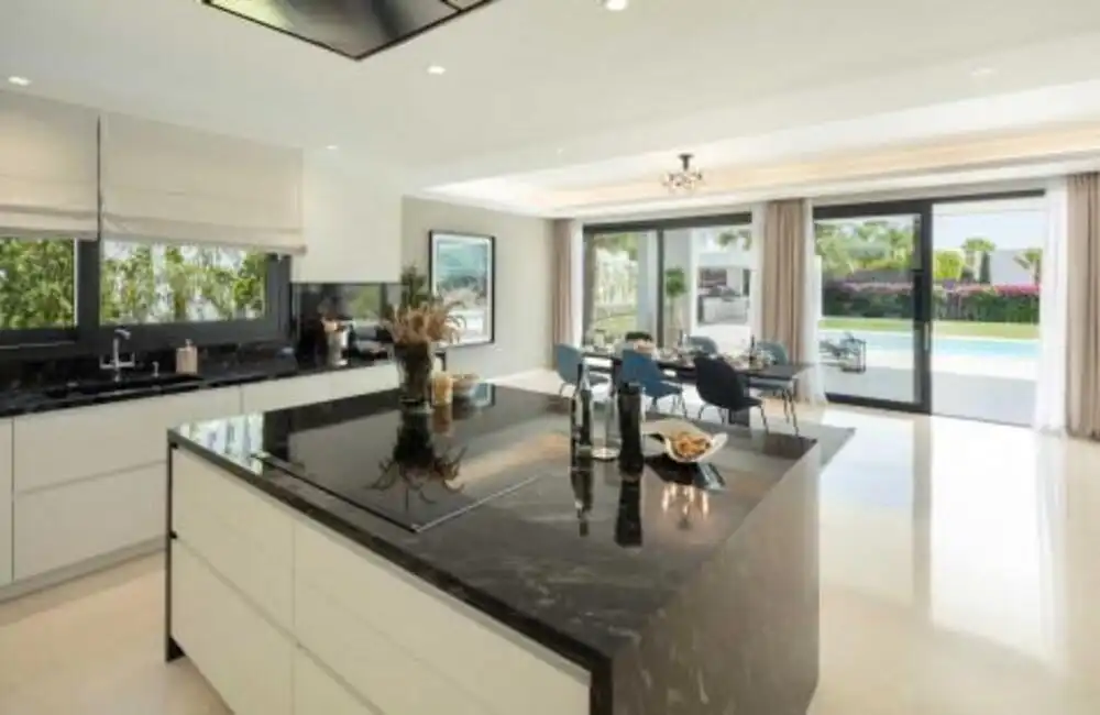 Casa con terraza en venta en Nueva Andalucía, imagen 6