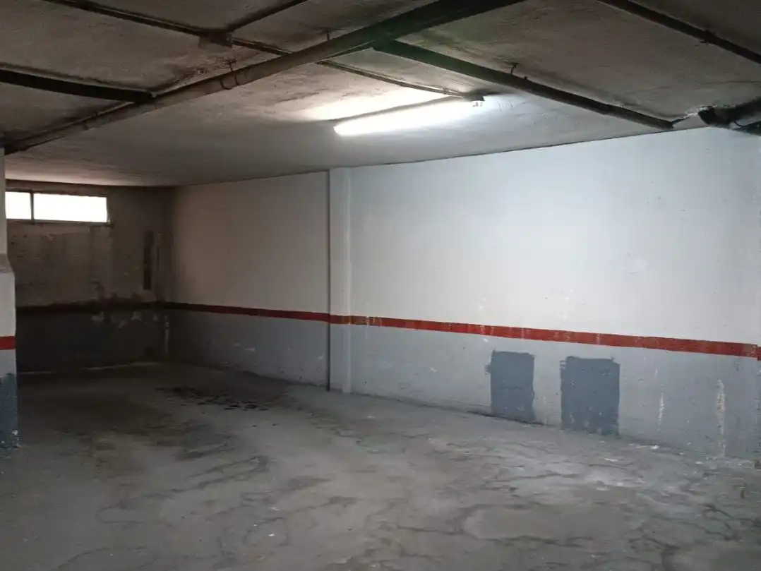 Parking of Garage for rent in Leganés