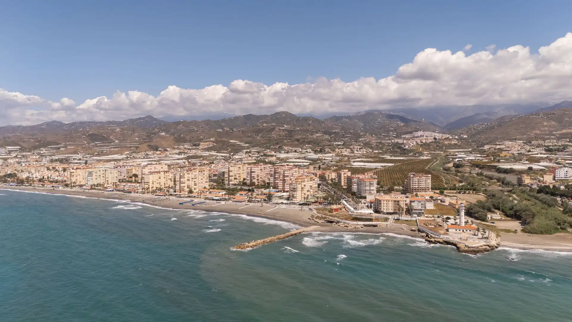 Vista exterior de Àtic en venda en Torrox amb Terrassa