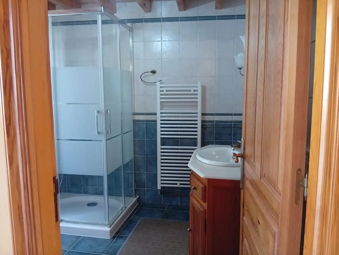 Bany de Casa o xalet en venda en Cabanas amb Calefacció, Jardí privat i Traster