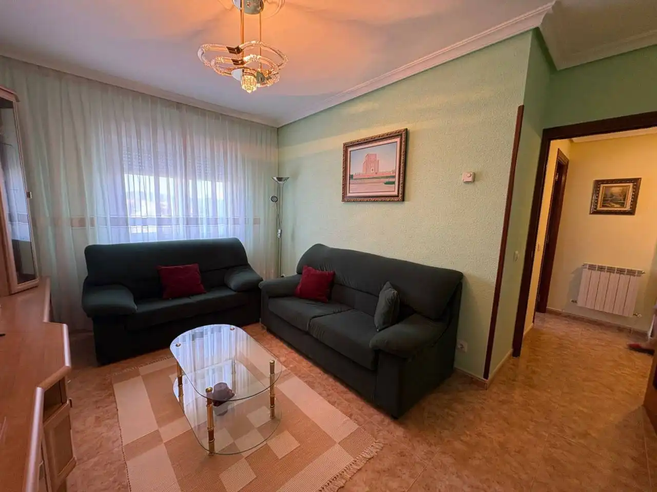 Sala de estar de Piso en venta en Ciudad Rodrigo con Calefacción, Trastero y Amueblado