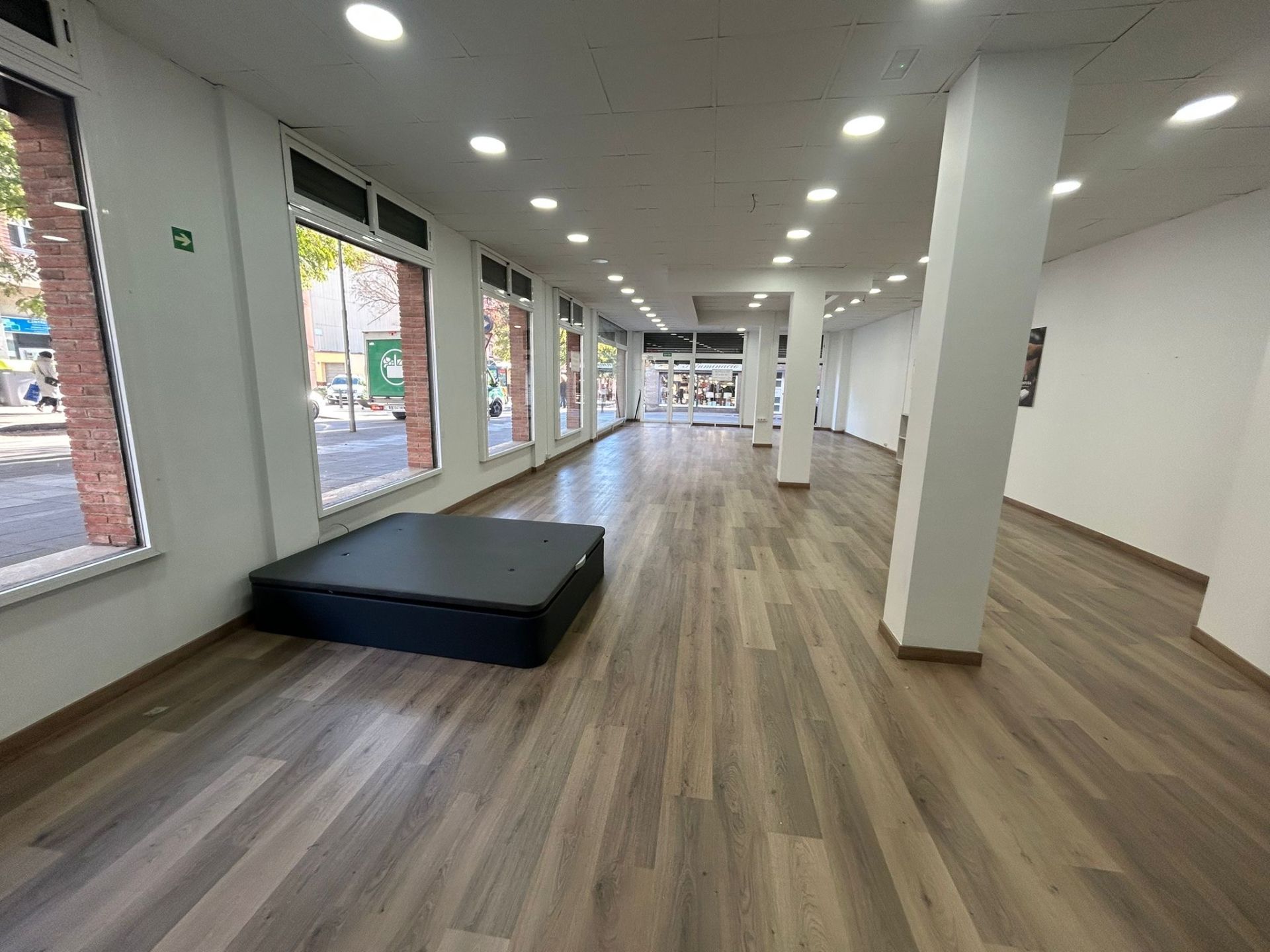 Local de alquiler en Centre - Estació