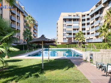 Pis amb piscina en venda a Norte