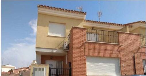 Casa-chalet en Venta en Calle los Juncos en Casas-Ibáñez