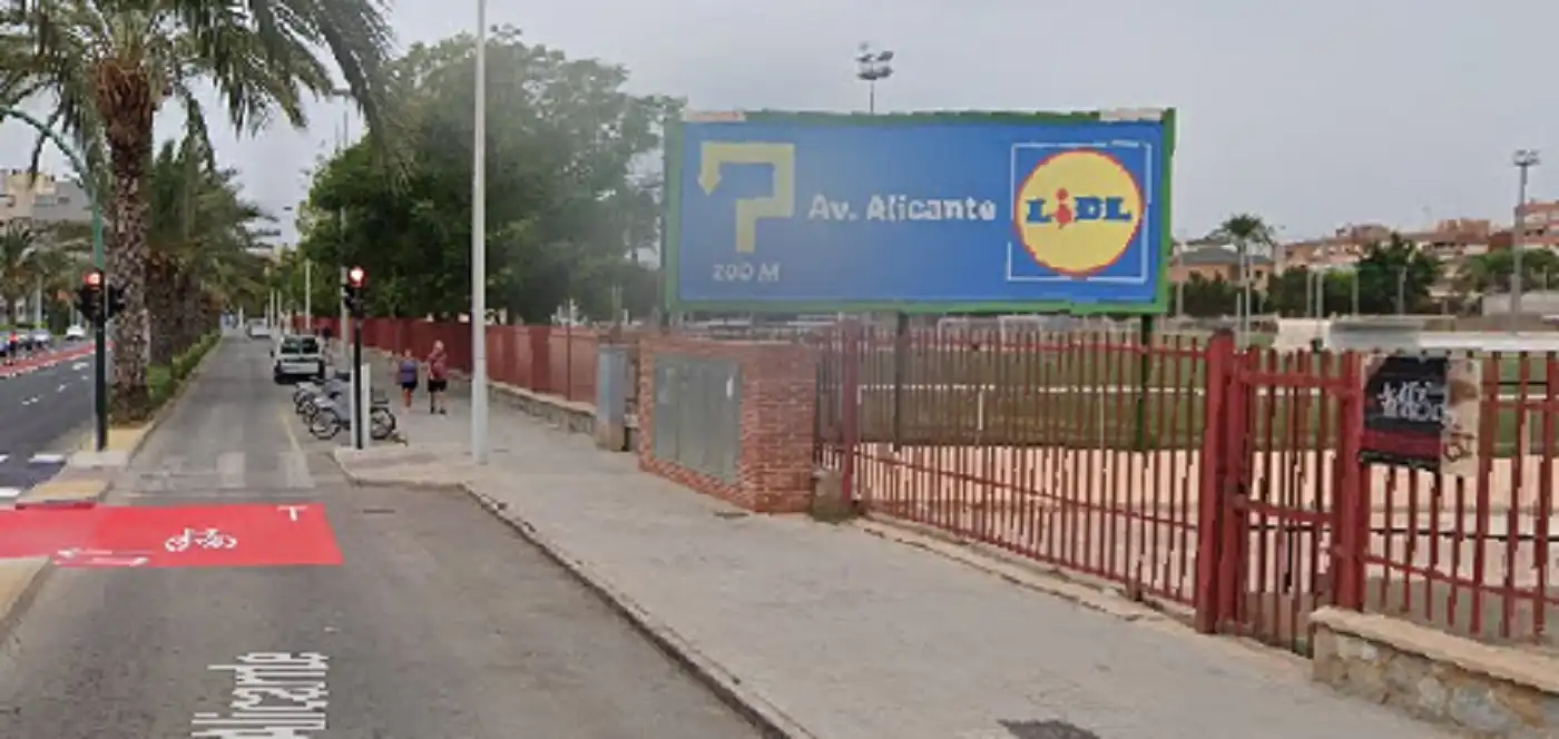 Nave industrial de alquiler en Carrer Sabadell, 1, Ciutat Esportiva
