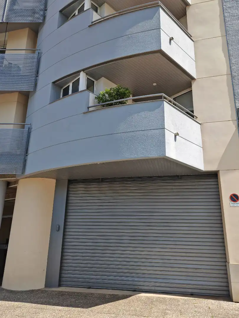 Gewerbefläche zur Miete in Carrer del Riu Güell 83